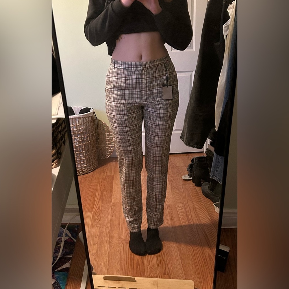 Size 8 Plaid Slim-Fit Pants in Taupe 100% wool